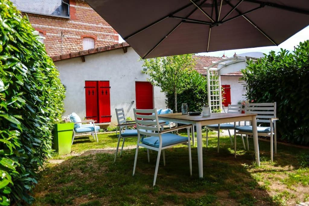 Villa F3 80 M2 Longere Plain Pied Au Centre Auxonne. Esterno foto