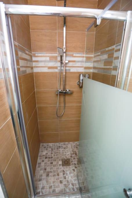 Villa F3 80 M2 Longere Plain Pied Au Centre Auxonne. Esterno foto