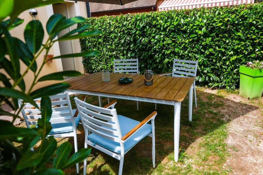 Villa F3 80 M2 Longere Plain Pied Au Centre Auxonne. Esterno foto